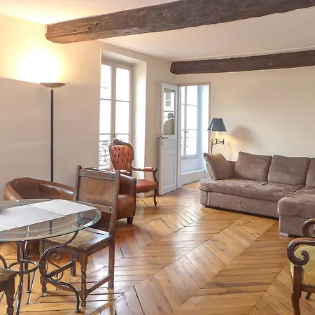 Contrescarpe Square - 2 Bedrooms In Latin Quarter * Paris