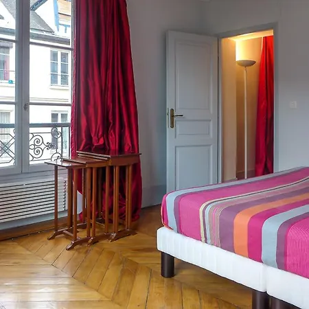 Apartment Contrescarpe Square - 2 Bedrooms In Latin Quarter